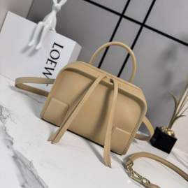 Picture of Loewe Handbags _SKUfw239917318fw